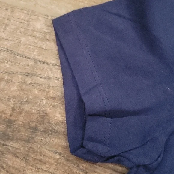 Womens Small Atlanta Braves V Neck Shirt. NWT - Picture 4 of 9